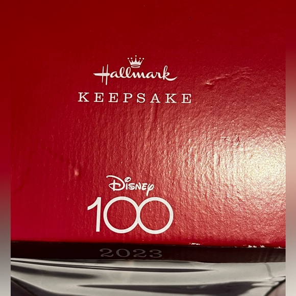 Hallmark keepsake Disney Pixar and Princesses - Picture 4 of 4